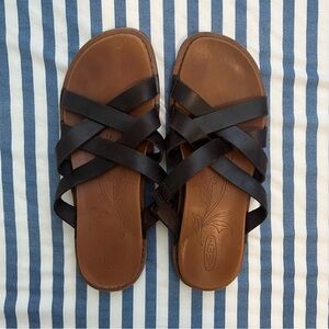 Keen Dark brown leather weave strappy Sandals women’s size 9